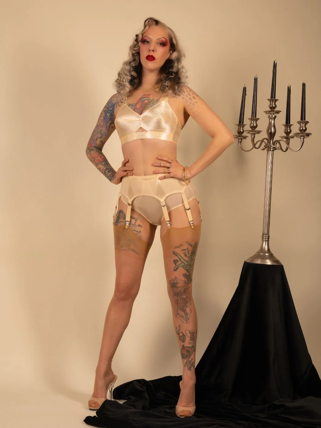 Cuban Heel Fully Fashioned Stockings H2034 - Image 3